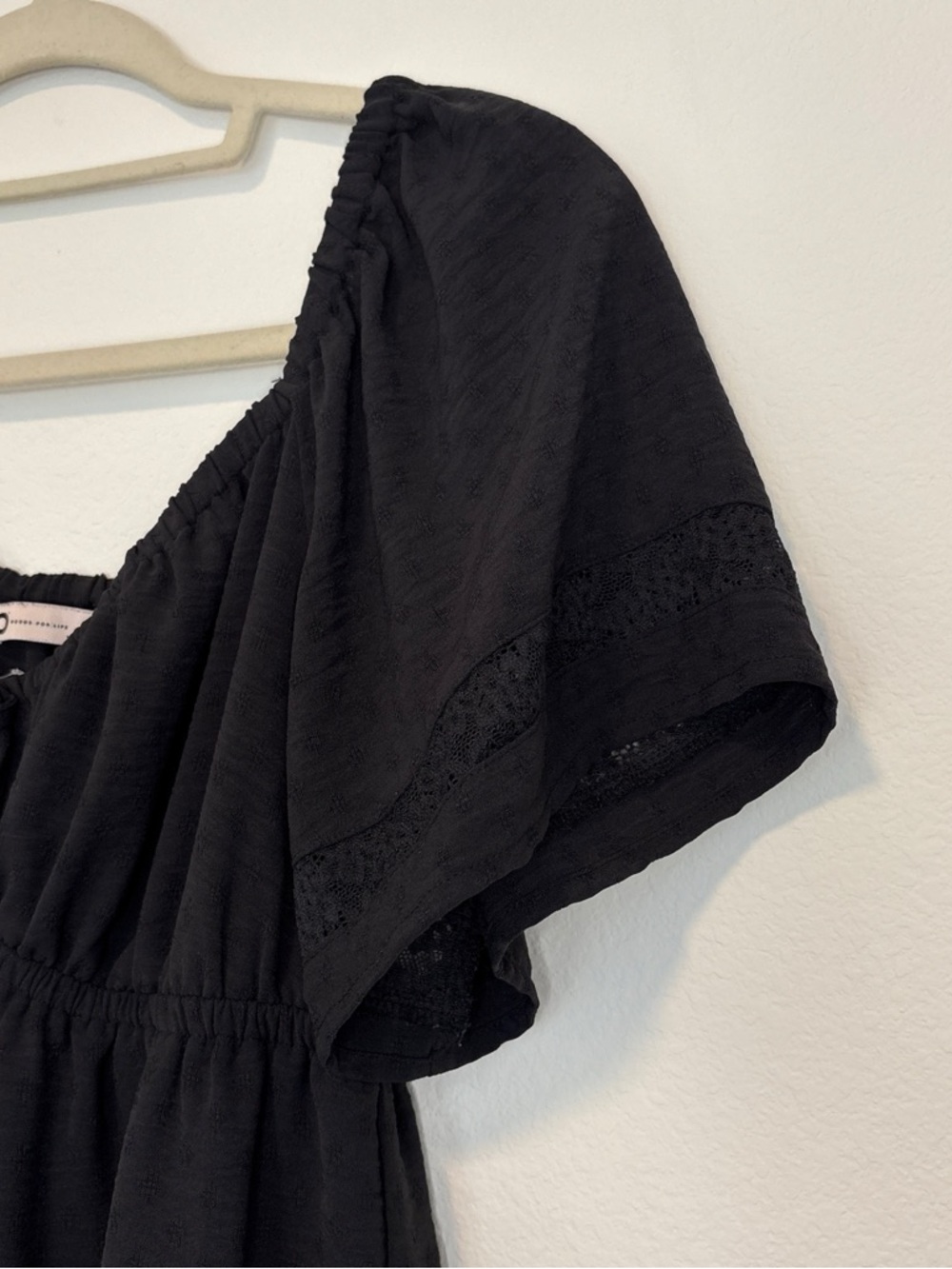 SO Black Short Sleeve Tiered Baby Doll Dress - Picture 4 of 12